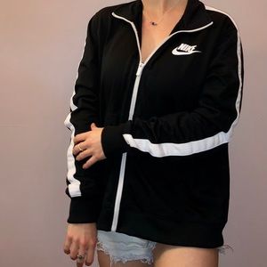 Nike zip up jacket (child’s large)